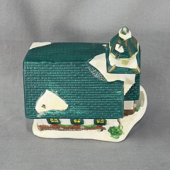 Cobblestone Corners Community Church Ceramic Christmas Village Holiday Decor Y2K - Picture 12 of 15